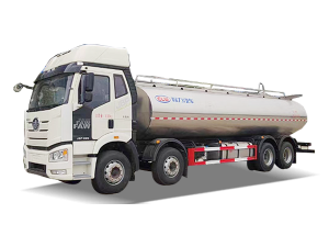 解放前四后八奶罐車(chē)